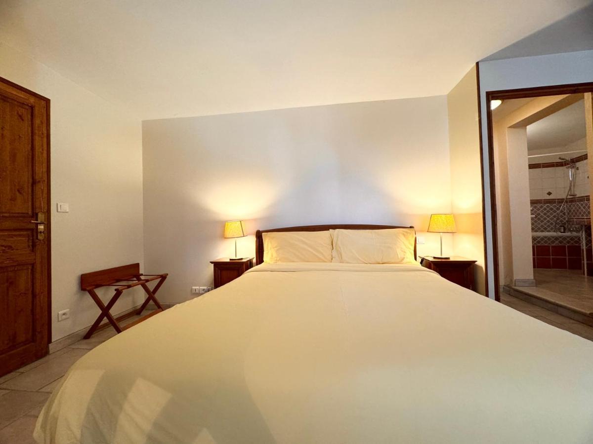 Hotel Le Relais De Saint-Preuil, The Originals Relais Vignes Du Cognac Esterno foto