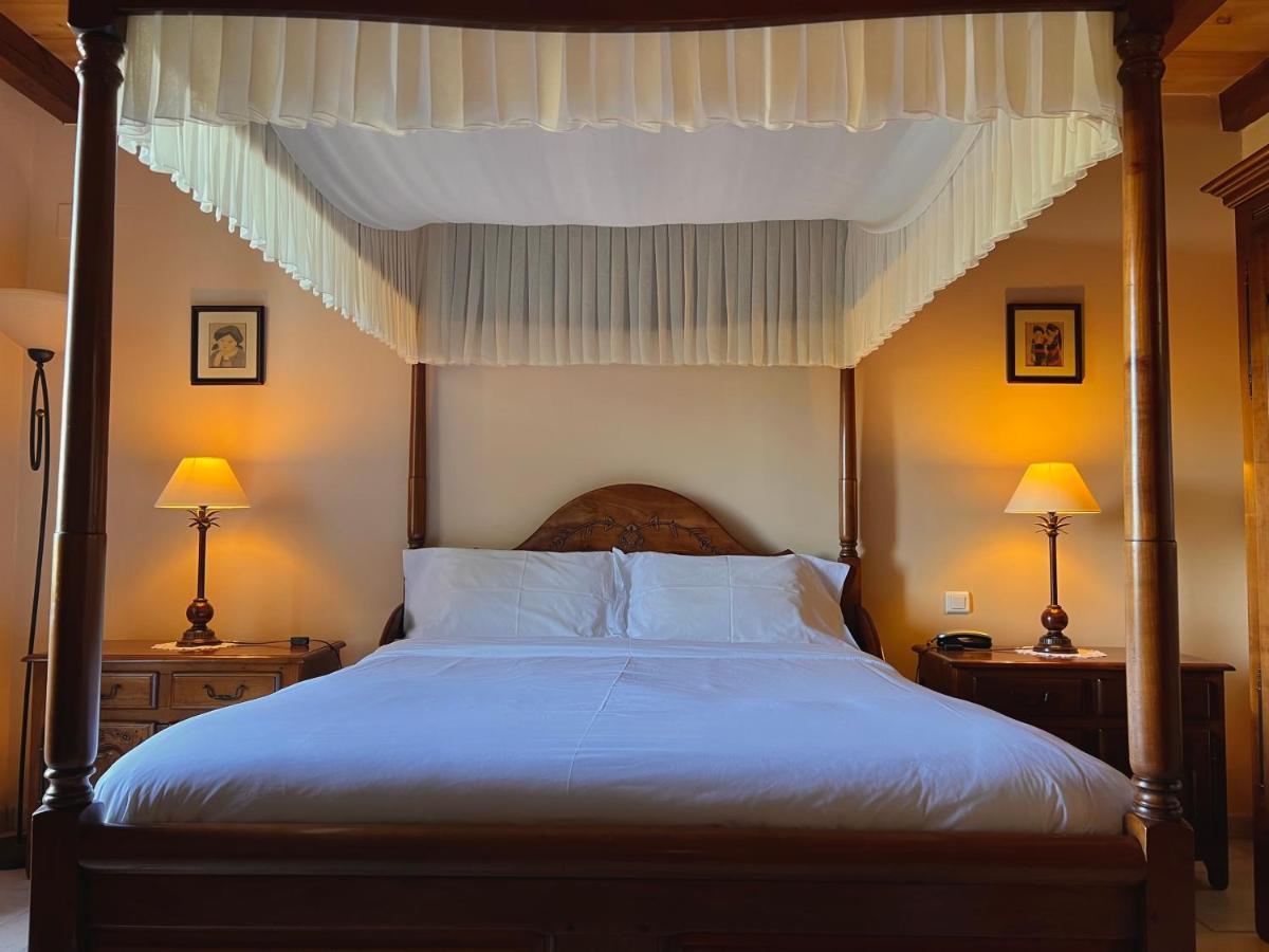 Hotel Le Relais De Saint-Preuil, The Originals Relais Vignes Du Cognac Esterno foto