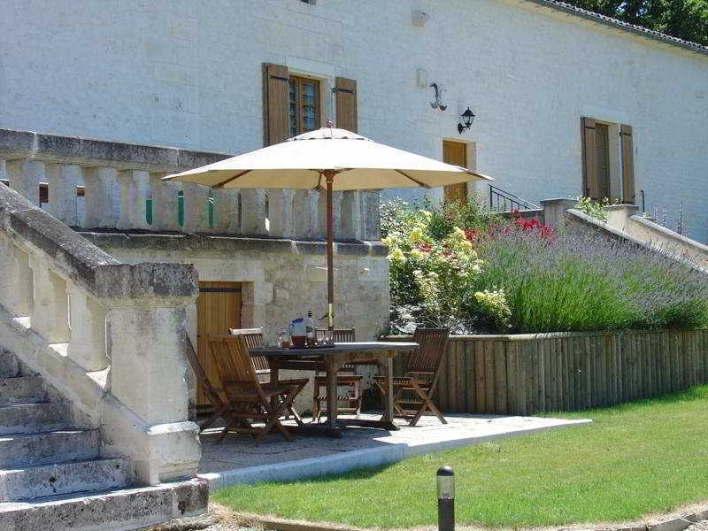 Hotel Le Relais De Saint-Preuil, The Originals Relais Vignes Du Cognac Esterno foto